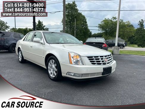 Used 2008 Cadillac DTS w/ Sun And Sound Package FWD image 11