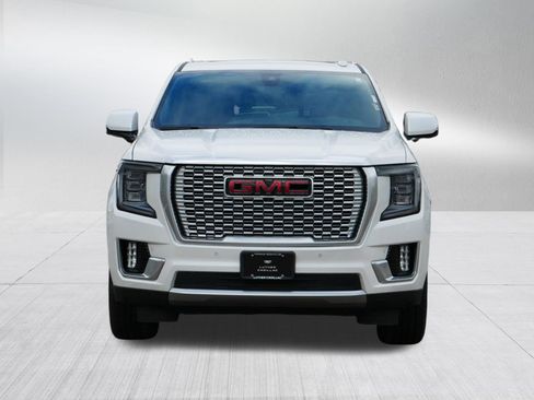 Used 2021 GMC Yukon Denali w/ Denali Ultimate Package image 2