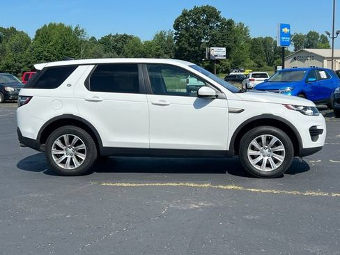 Used 2019 Land Rover Discovery Sport SE AWD/4WD image 21