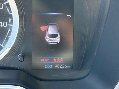 Used 2021 Toyota Corolla SE w/ Carpet Mat Package (TMS) FWD image 30