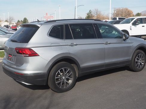 Used 2020 Volkswagen Tiguan SE image 5