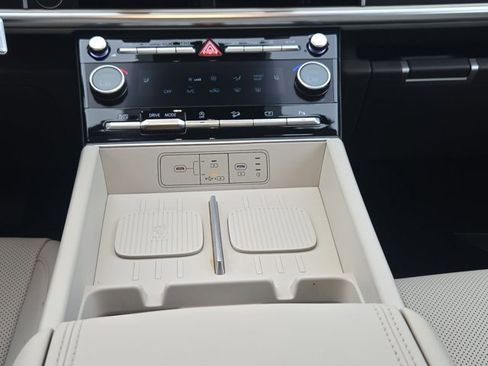 Used 2025 Hyundai Santa Fe SEL image 12