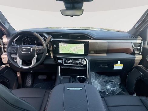 New 2026 GMC Sierra 2500 Denali w/ Denali Reserve Package AWD/4WD image 19
