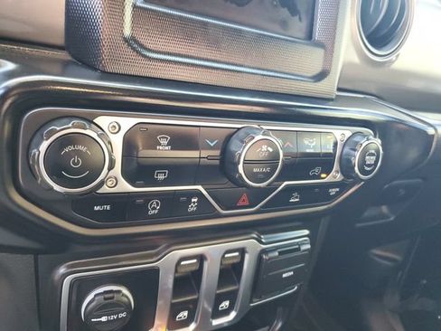 Used 2022 Jeep Wrangler Sport AWD/4WD image 14