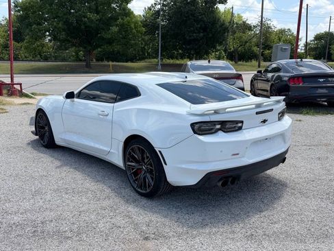 Used 2021 Chevrolet Camaro SS RWD image 5