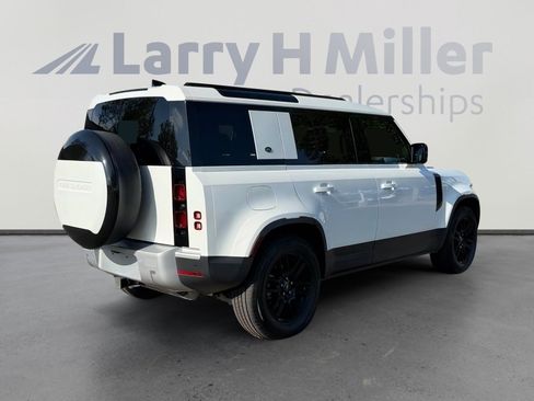 Used 2024 Land Rover Defender 110 S AWD/4WD image 5