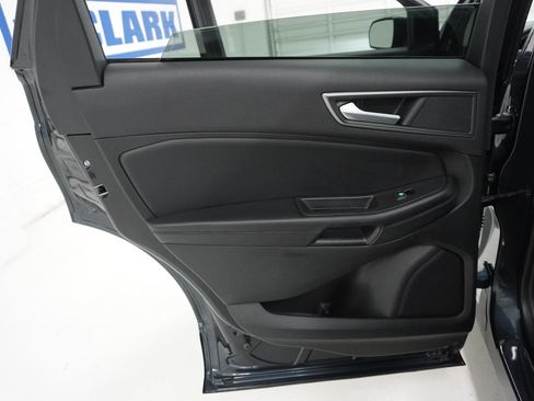 Used 2024 Ford Edge SE image 31