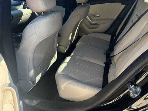 Used 2023 Mercedes-Benz CLA 250 image 11