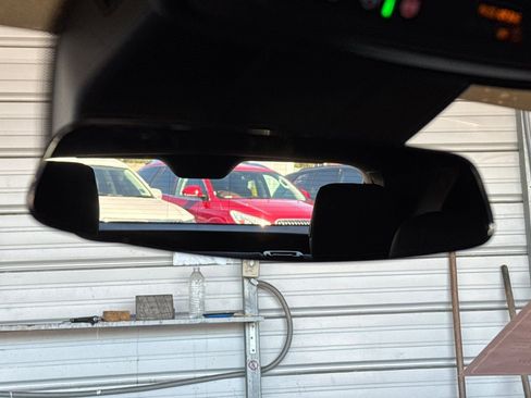 Certified 2025 Cadillac XT4 Premium Luxury image 23