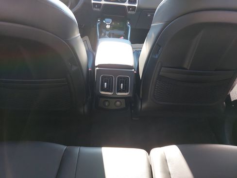 Used 2022 Kia Sorento S w/ Panoramic Sunroof Package image 13