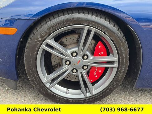 Used 2005 Chevrolet Corvette Coupe w/ Preferred Equipment Group RWD image 23