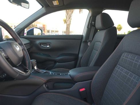 Used 2027 Honda HR-V Sport image 11
