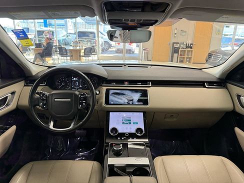 Used 2019 Land Rover Range Rover Velar S image 11