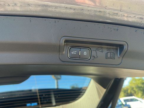 New 2026 Ford Explorer Active w/ Active Comfort Package image 10