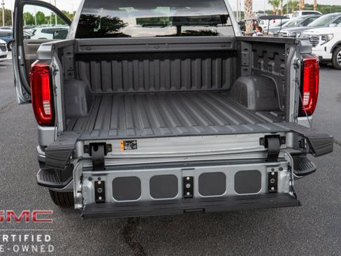 Used 2026 GMC Sierra 1500 SLT w/ SLT Premium Package AWD/4WD image 31