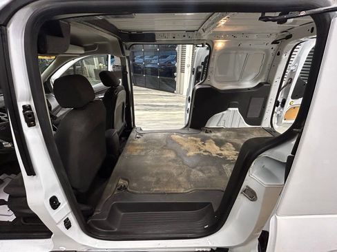 Used 2018 Ford Transit Connect XLT image 40