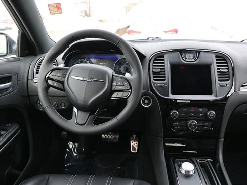 Used 2022 Chrysler 300 S image 14
