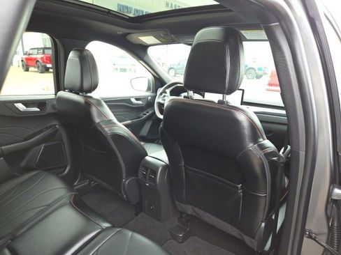 Certified 2025 Ford Escape ST-Line Elite w/ Premium Technology Package image 42