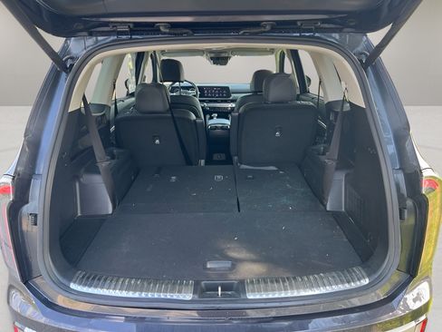 Used 2025 Kia Telluride SX w/ SX Captain's Chair Package AWD/4WD image 10