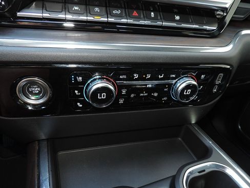 Certified 2023 GMC Sierra 1500 SLT RWD image 22