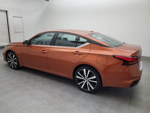 Used 2021 Nissan Altima 2.5 SR w/ SR Premium Package FWD image 3