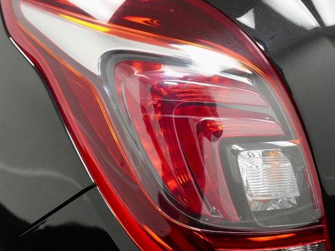 Used 2020 Buick Encore Preferred image 37