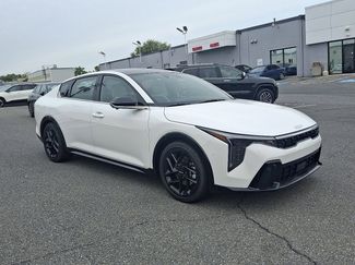 New 2025 Kia K4 GT-Line Turbo FWD video 2