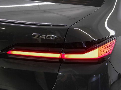 New 2026 BMW 740i w/ Premium Package image 7