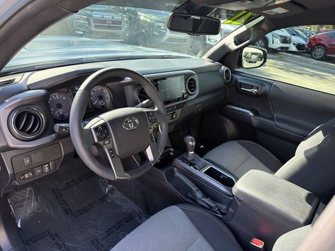 Used 2021 Toyota Tacoma TRD Sport RWD image 19