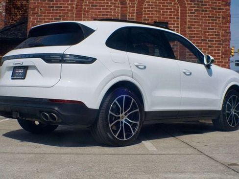 Used 2021 Porsche Cayenne S AWD/4WD image 5