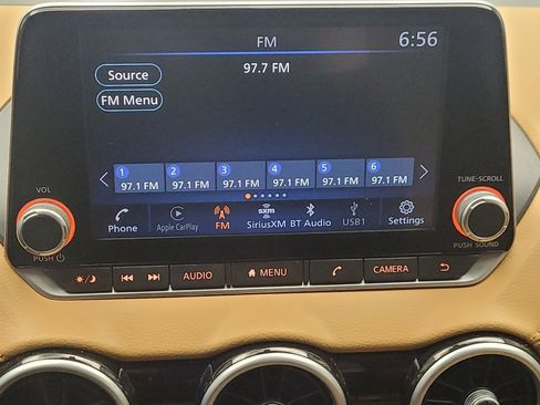 Used 2025 Nissan Sentra SV w/ SV Premium Package image 25