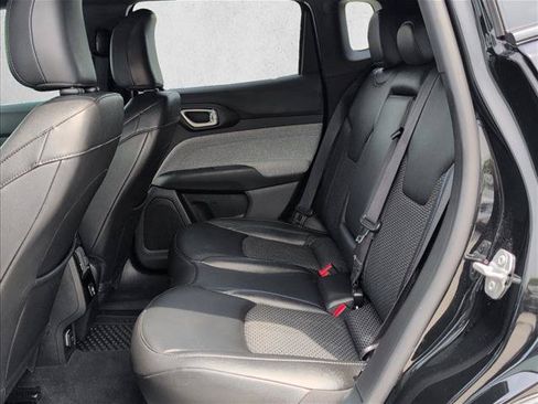 Used 2025 Jeep Compass Latitude AWD/4WD image 26