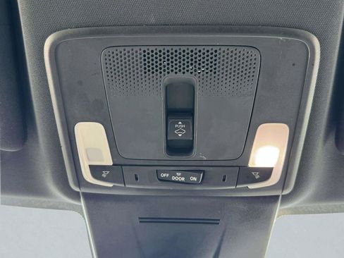 Used 2025 Honda Civic Sport image 39