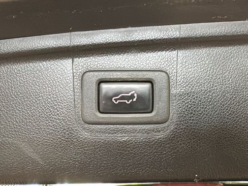 Used 2018 Subaru Outback 2.5i Limited AWD/4WD image 29