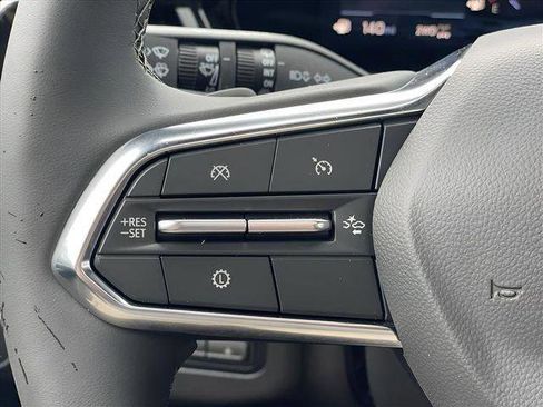 New 2025 Chevrolet Suburban Premier image 15