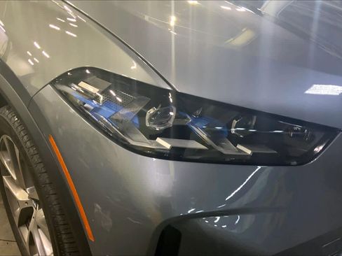 Used 2024 BMW X5 xDrive40i w/ Premium Package image 27