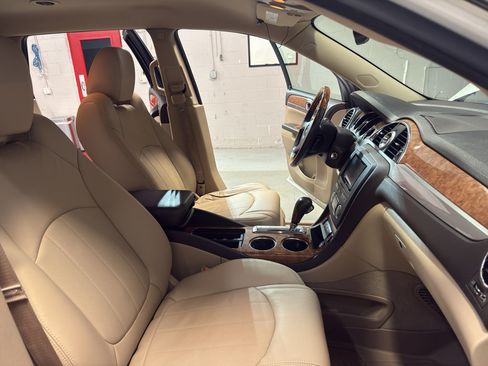 Used 2011 Buick Enclave CXL w/ Trailering Provision Package FWD image 20