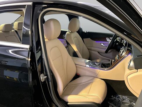 Used 2021 Mercedes-Benz C 300 4MATIC Sedan image 8