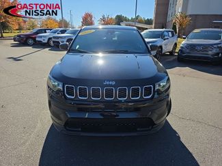 Used 2025 Jeep Compass Sport video 3