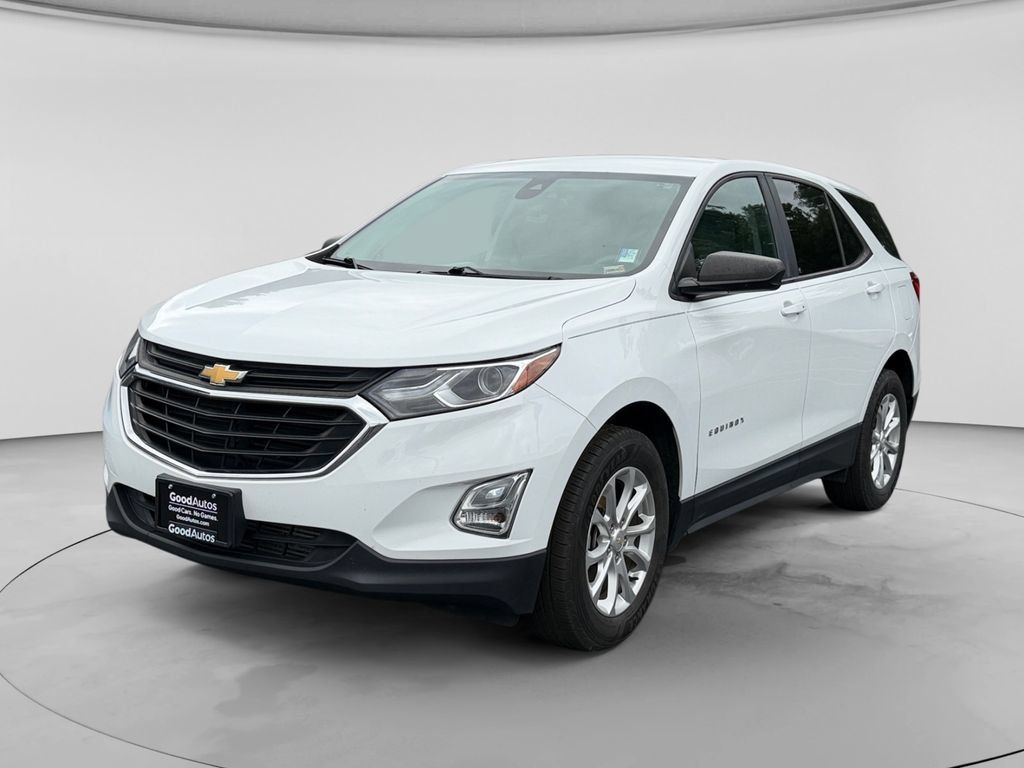Used 2021 Chevrolet Equinox LS w/ LS Convenience Package FWD image 1