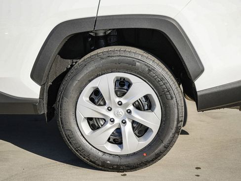 New 2025 Toyota RAV4 LE image 15