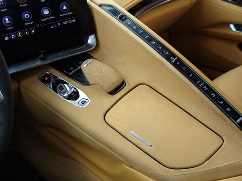 Used 2020 Chevrolet Corvette Stingray Premium Conv w/ 3LT Preferred Equipment Group RWD image 10