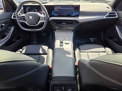 Used 2025 BMW 330i Sedan RWD image 14