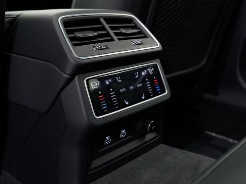 Certified 2025 Audi A6 Premium Plus w/ Premium Plus Package AWD/4WD image 28