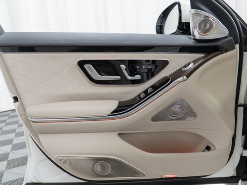 Used 2022 Mercedes-Benz S 580 4MATIC Sedan image 11