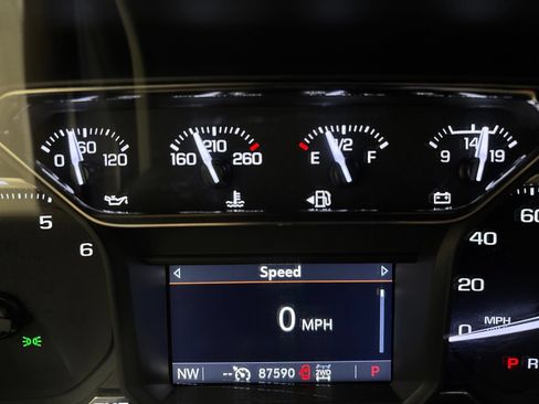 Used 2021 GMC Sierra 2500 SLE w/ SLE Value Package; AWD/4WD image 15