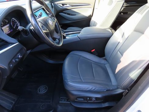 Used 2020 Buick Enclave Essence w/ Sport Touring Edition image 39