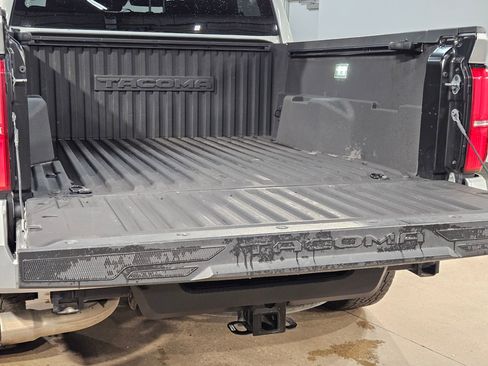 Used 2024 Toyota Tacoma TRD Off-Road AWD/4WD image 18