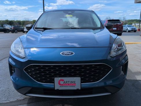 Used 2022 Ford Escape SE w/ Convenience Package AWD/4WD image 3