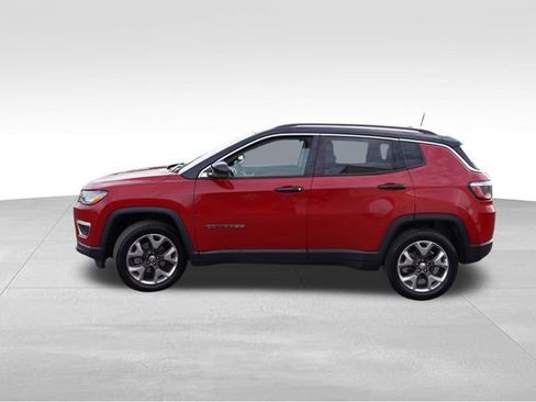 Certified 2019 Jeep Compass Limited image 9
